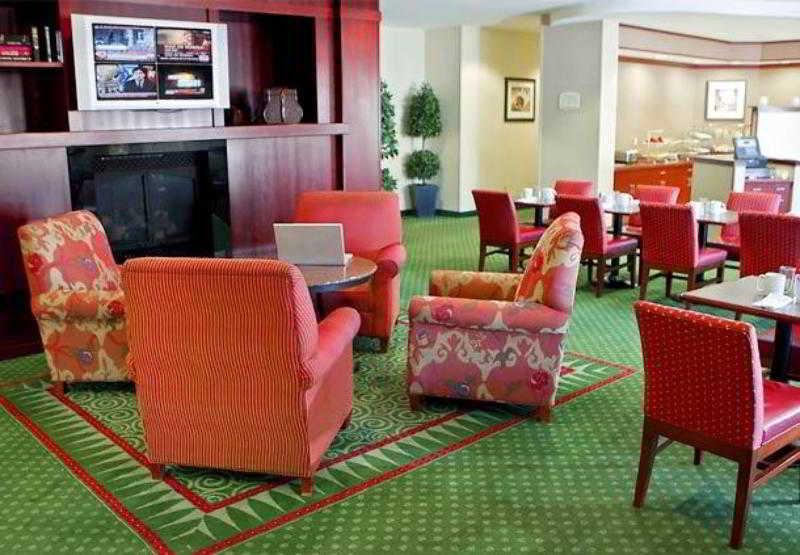 Courtyard By Marriott Hotel 3*