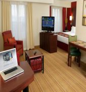 Courtyard By Marriott Hotel